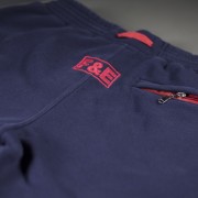 Detalj – Donji Deo Trenerke Detalj – Donji Deo Trenerke